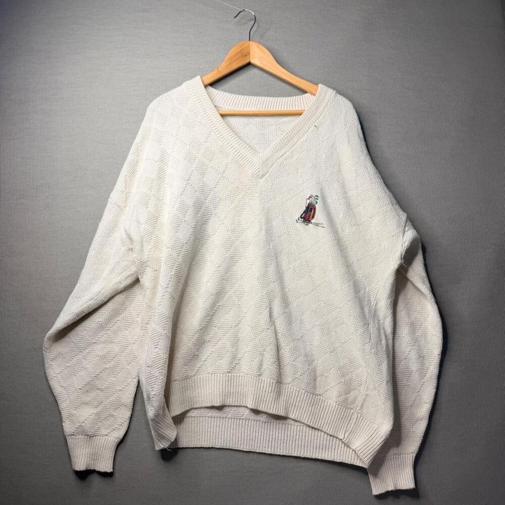 90’s overfit vintage cream & red vintage golf sweater w/ golf club graphic patch